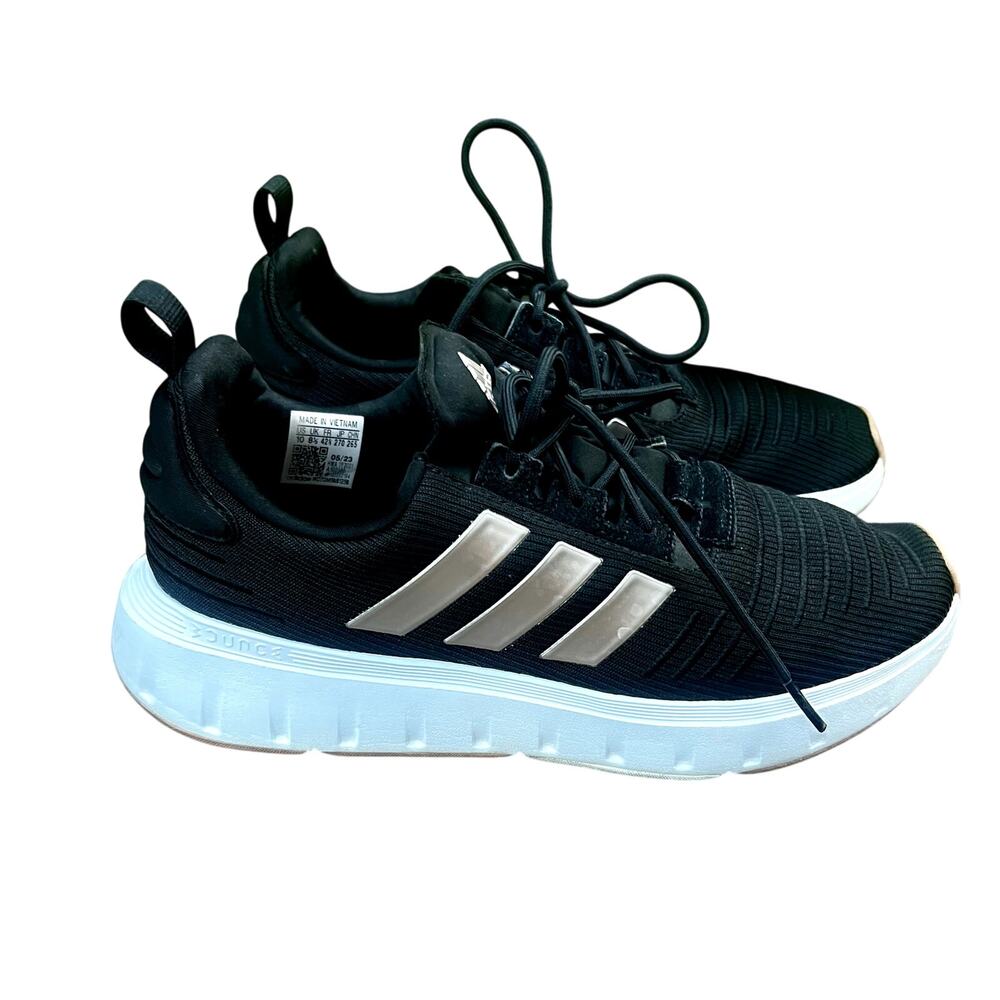 adidas Swift Run 23 Sneakers – Black/Champagne Rose Gold size 10